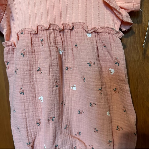 Disney Baby peach one piece romper - 12 months - Picture 2 of 10